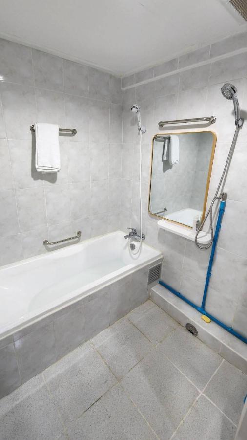 Apartment A4 Dindaeng กรุงเทพมหานคร ภายนอก รูปภาพ