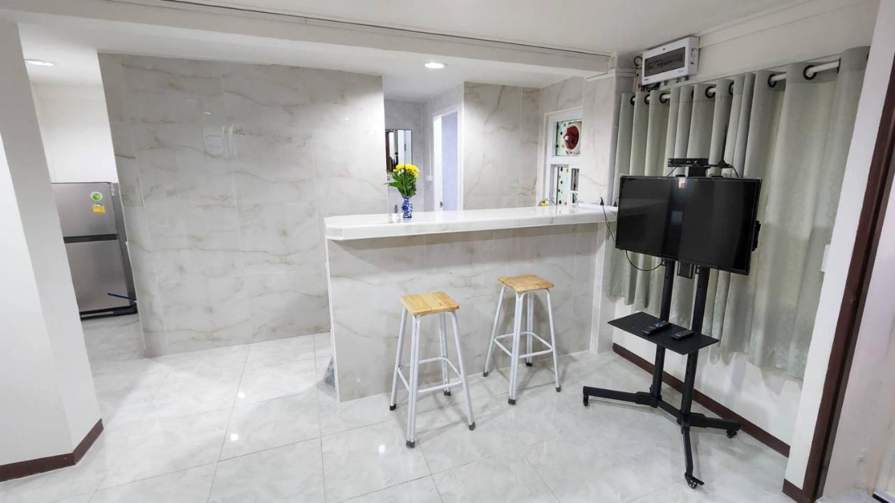 Apartment A4 Dindaeng กรุงเทพมหานคร ภายนอก รูปภาพ